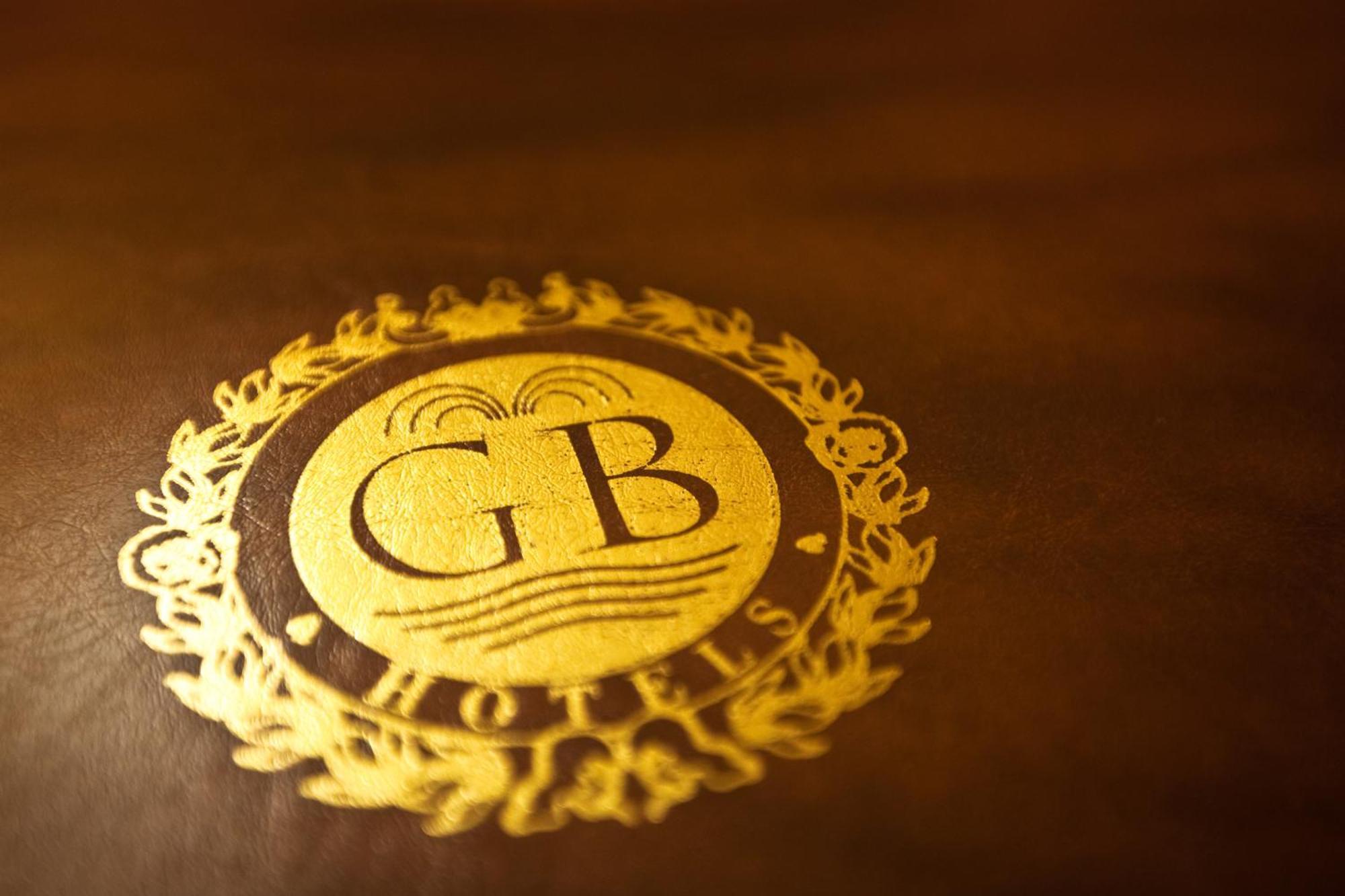 Grand Hotel Trieste & Victoria Abano Terme Esterno foto Gold-embossed monogram