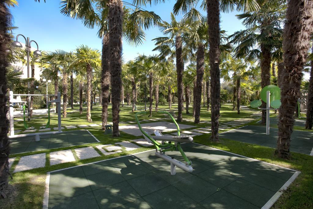 Grand Hotel Trieste & Victoria Abano Terme Esterno foto The park