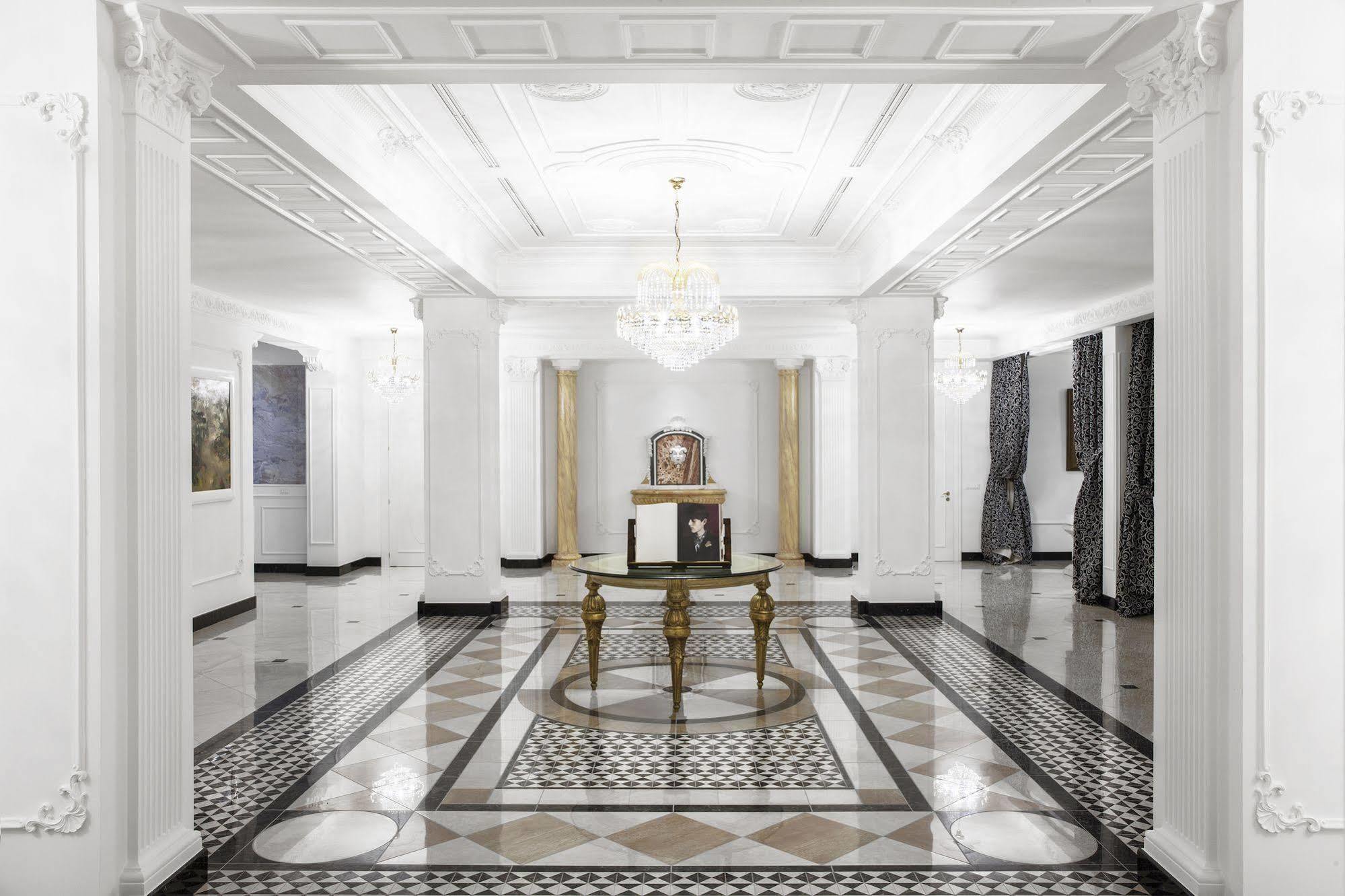 Grand Hotel Trieste & Victoria Abano Terme Esterno foto The lobby of the hotel