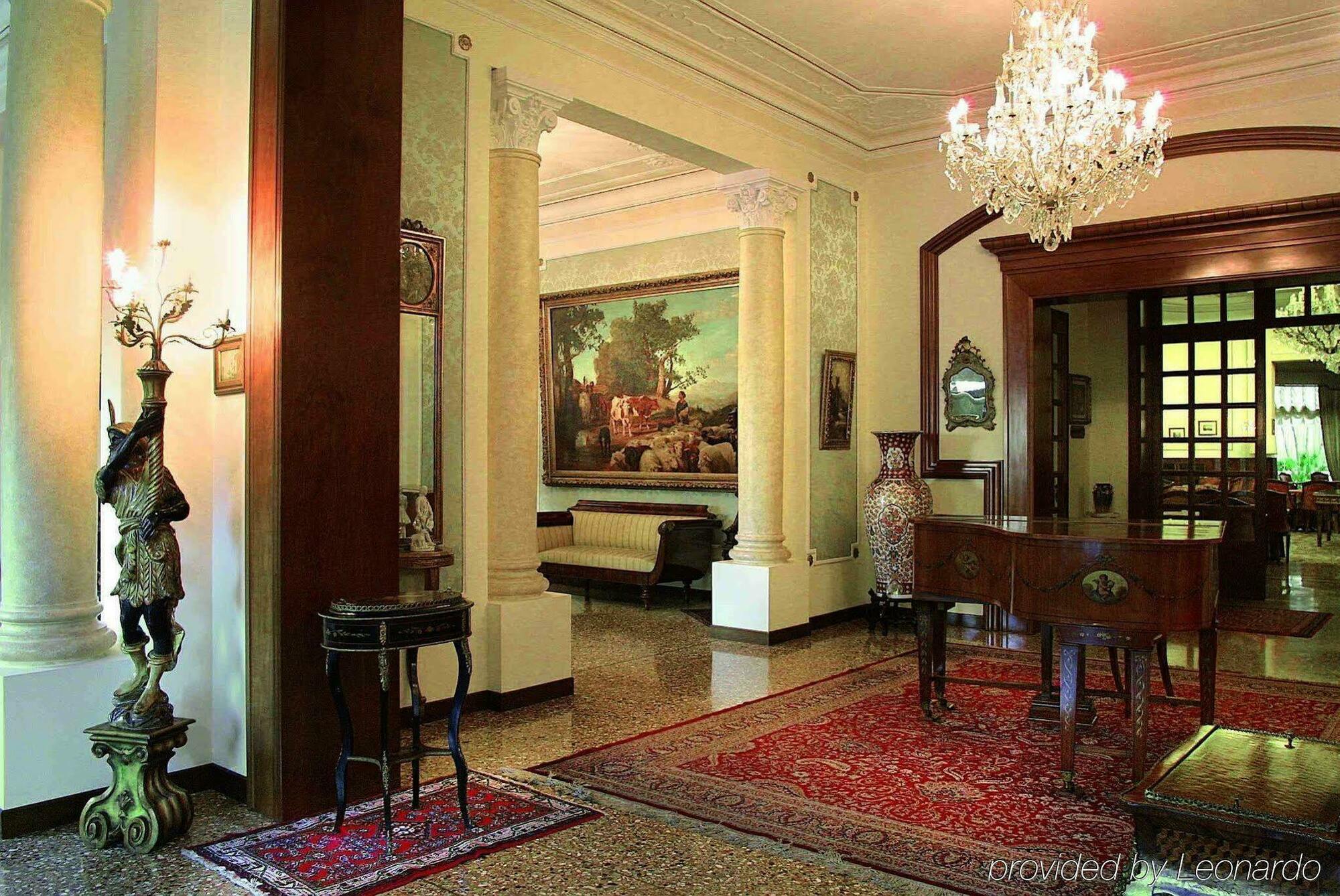 Grand Hotel Trieste & Victoria Abano Terme Interno foto Interior of the residence